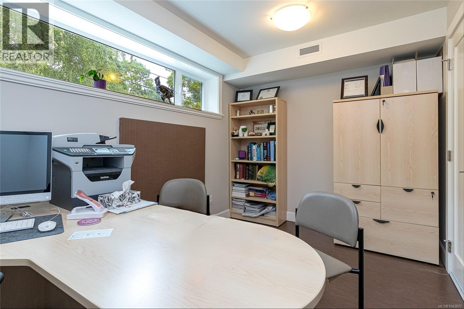 1110 Newport Ave - 57