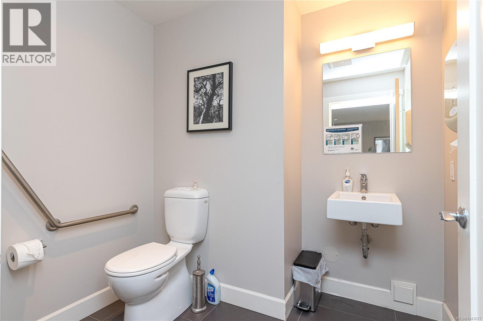 1110 Newport Ave - 58