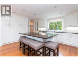 Patio - 1110 Newport Ave, Oak Bay, BC V8S5E4 Photo 12