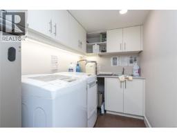 1110 Newport Ave, Oak Bay, BC V8S5E4 Photo 35