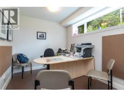 1110 Newport Ave, Oak Bay, BC V8S5E4 Photo 56