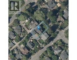1110 Newport Ave, Oak Bay, BC V8S5E4 Photo 61