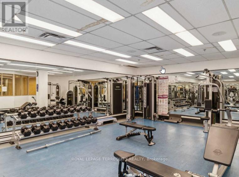#1113 711 BAY STREET - 19