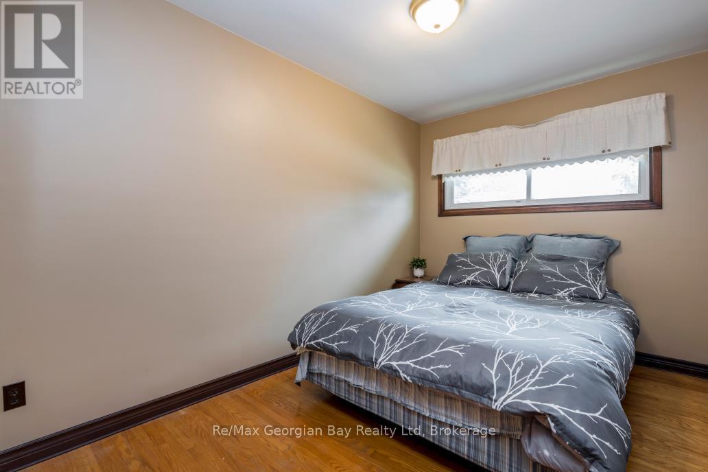52 GRAY STREET - 15