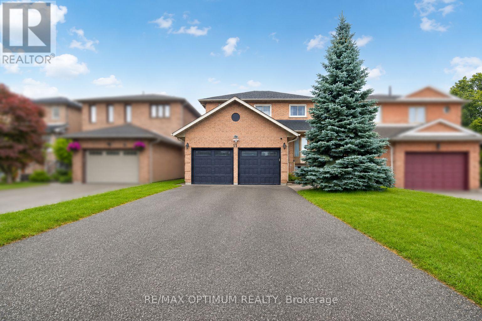 11 MURKAR CRESCENT, Whitby (Blue Grass Meadows) — photo 3