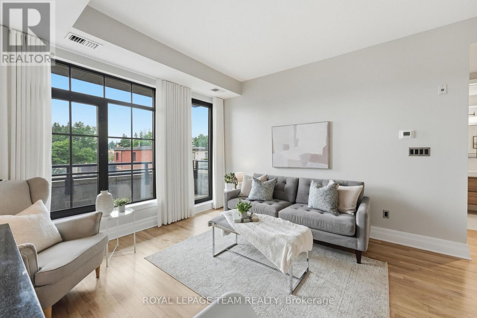 #301 330 LORETTA AVENUE S - 19