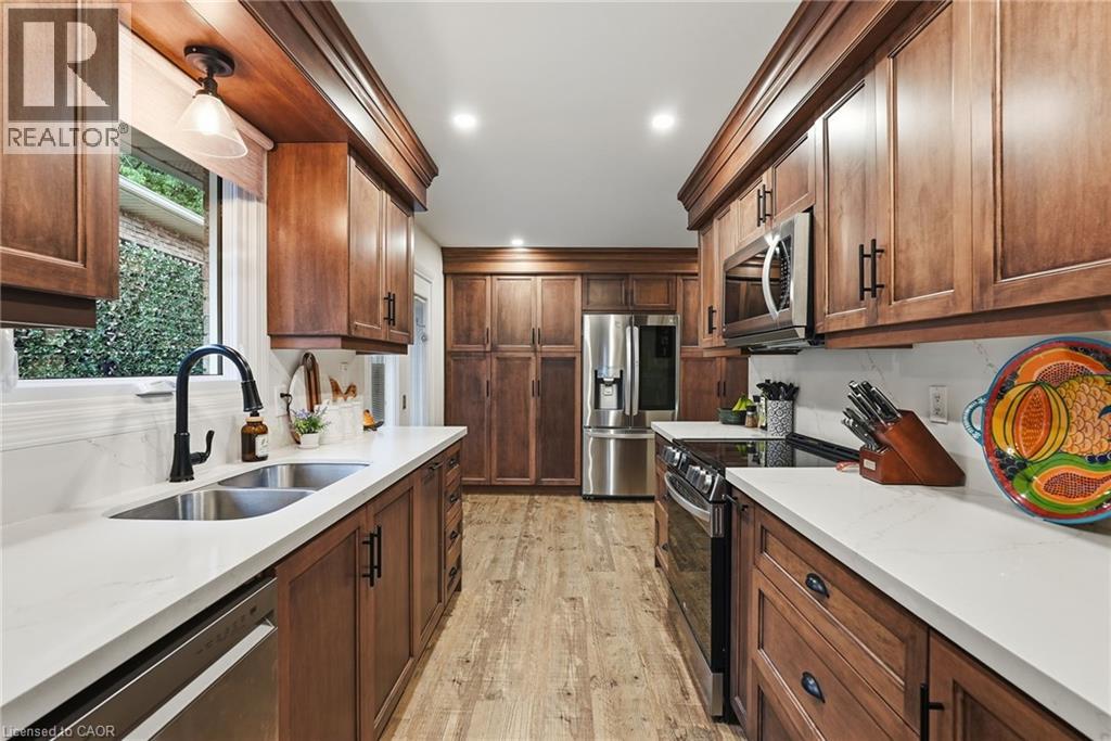 224 ATHENIA Drive - 12