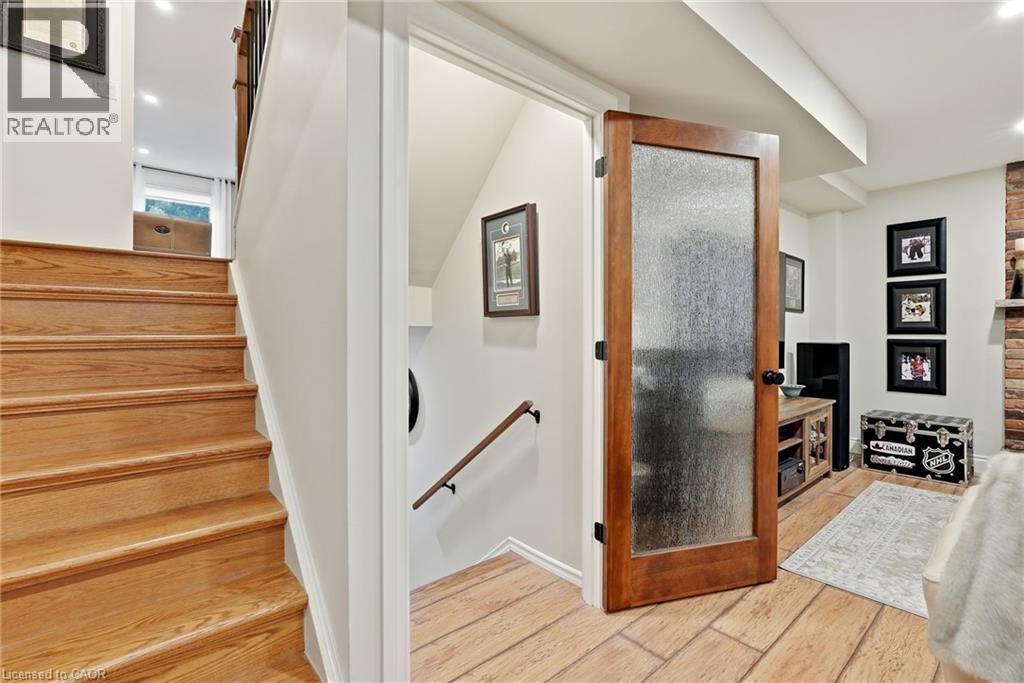 224 ATHENIA Drive - 33