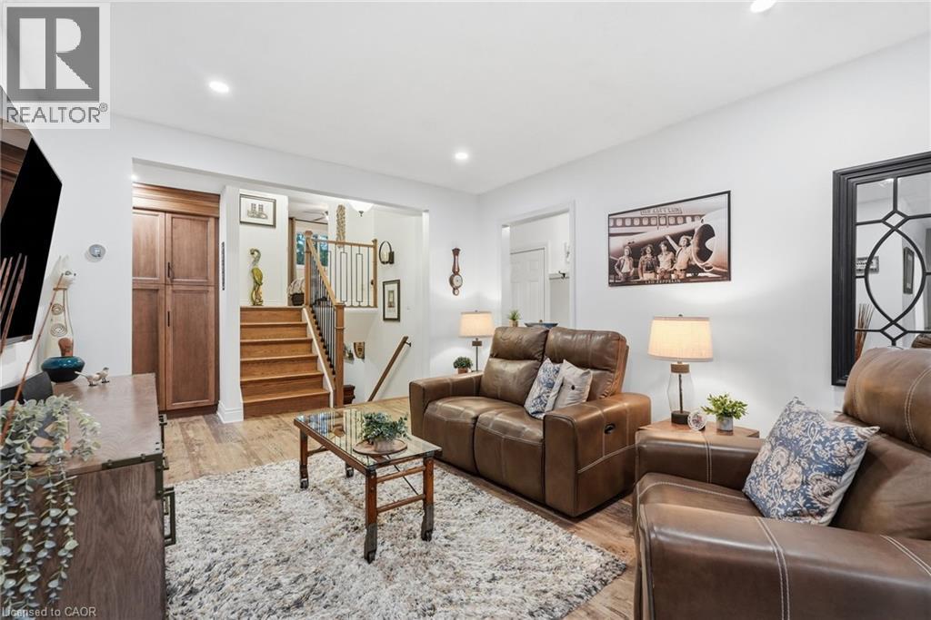 224 ATHENIA Drive - 7