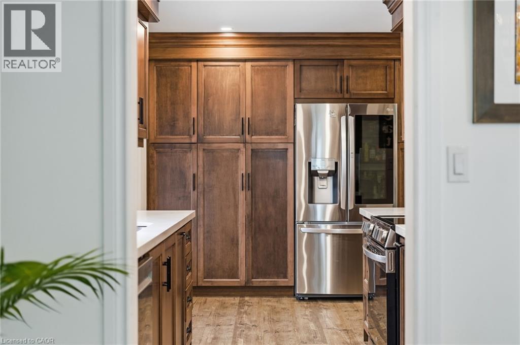 224 ATHENIA Drive - 9