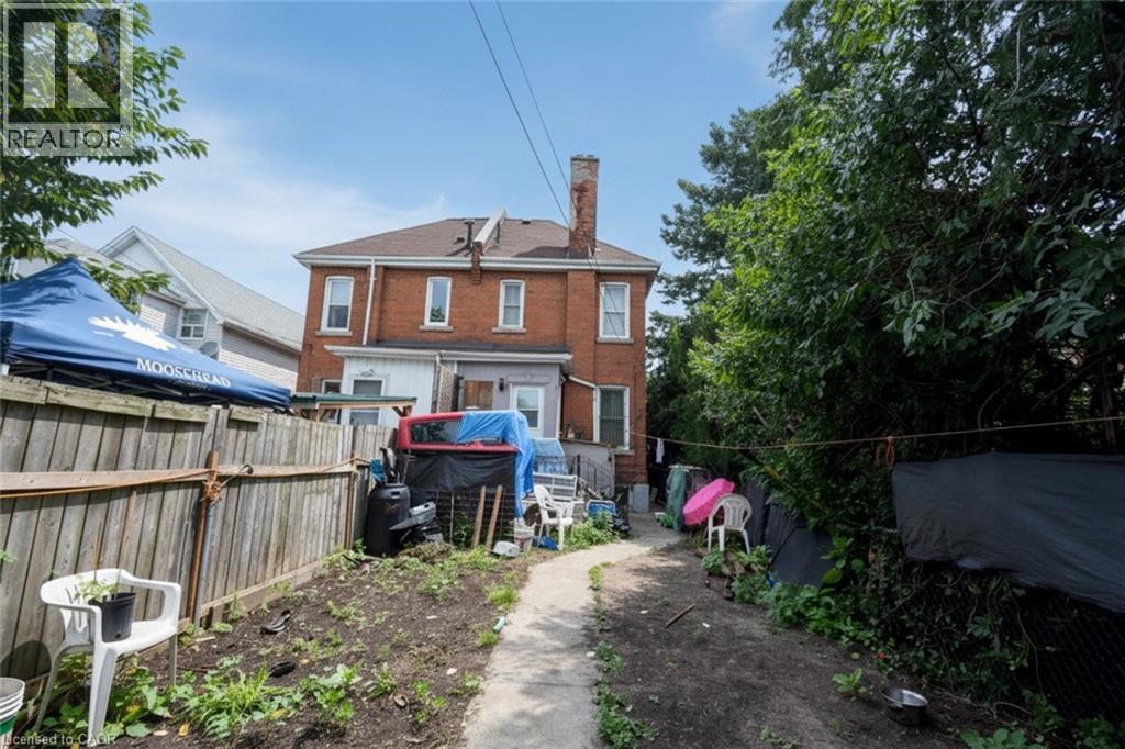22 PICTON Street E - Image 27