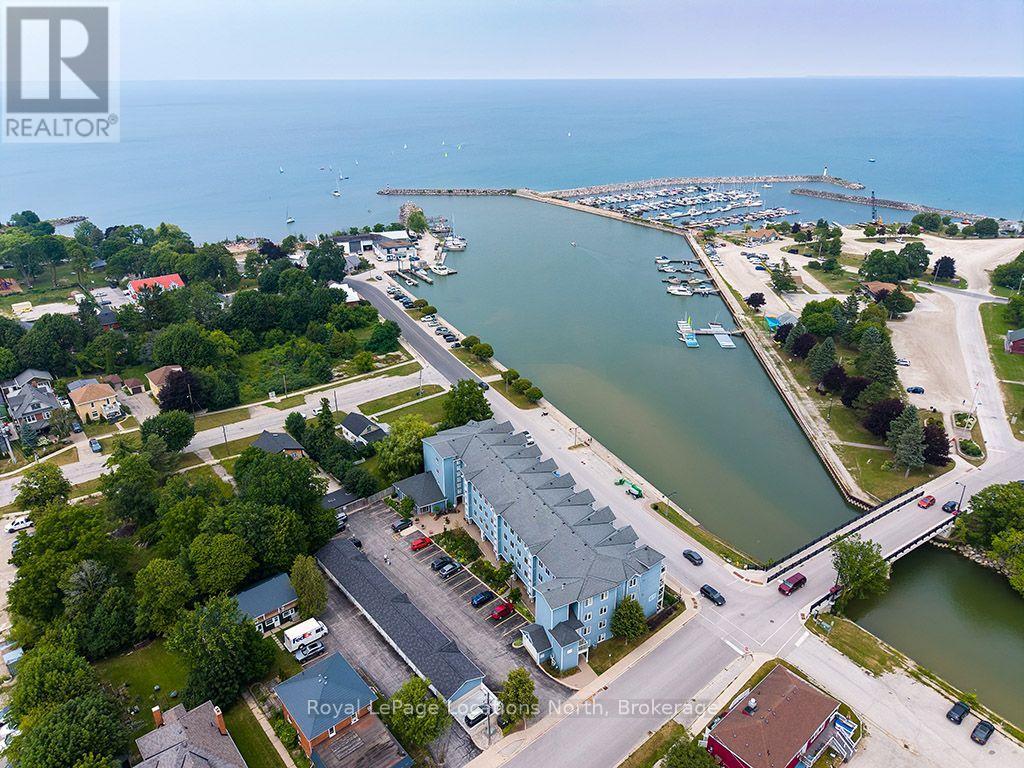 #107 34 BAYFIELD STREET - Image 4