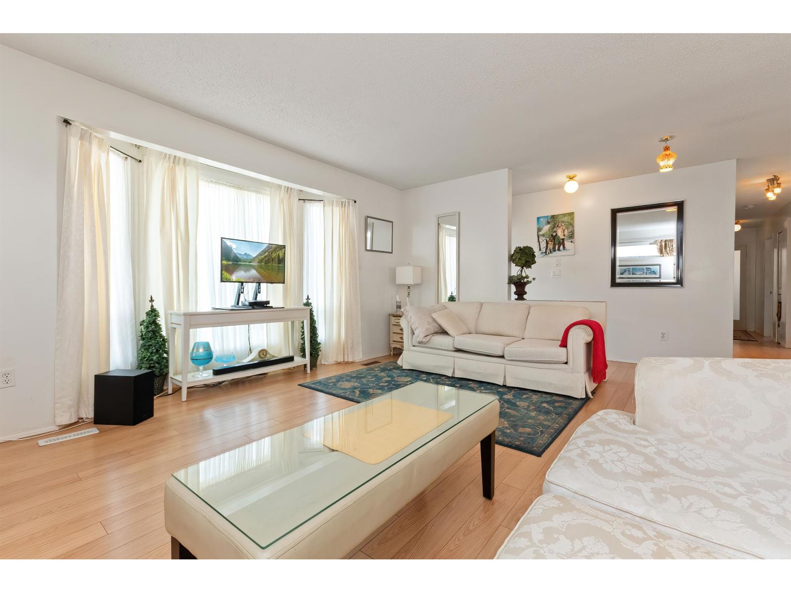 2 Bed, 1 Bath House for Sale in Chilliwack – 45268 LENORA CRESCENT, Chilliwack Proper West – MLS# R3148551 - Image 14
