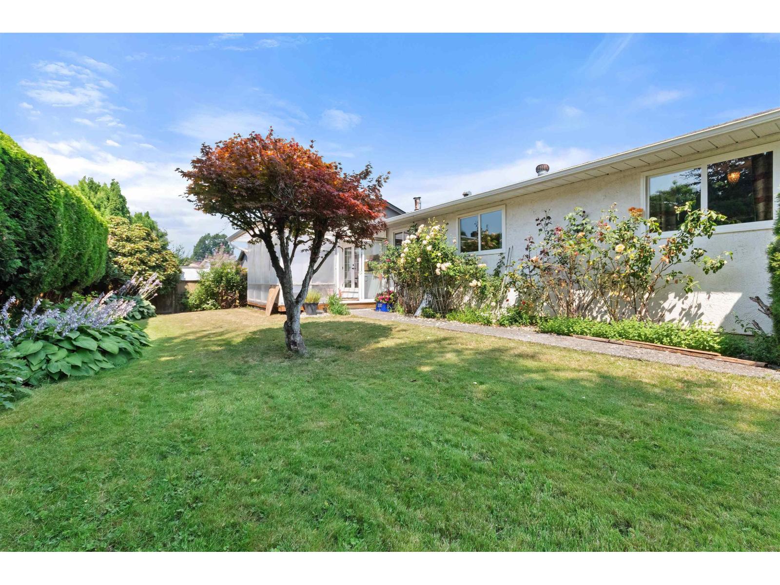 2 Bed, 1 Bath House for Sale in Chilliwack – 45268 LENORA CRESCENT, Chilliwack Proper West – MLS# R3148551 - Image 5