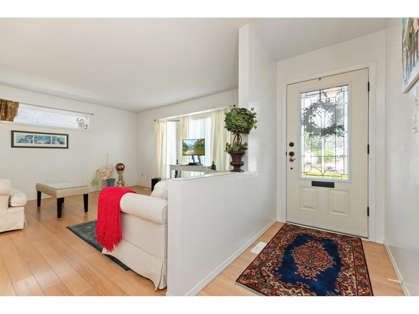 2 Bed, 1 Bath House for Sale in Chilliwack – 45268 LENORA CRESCENT, Chilliwack Proper West – MLS# R3148551 - Image 10