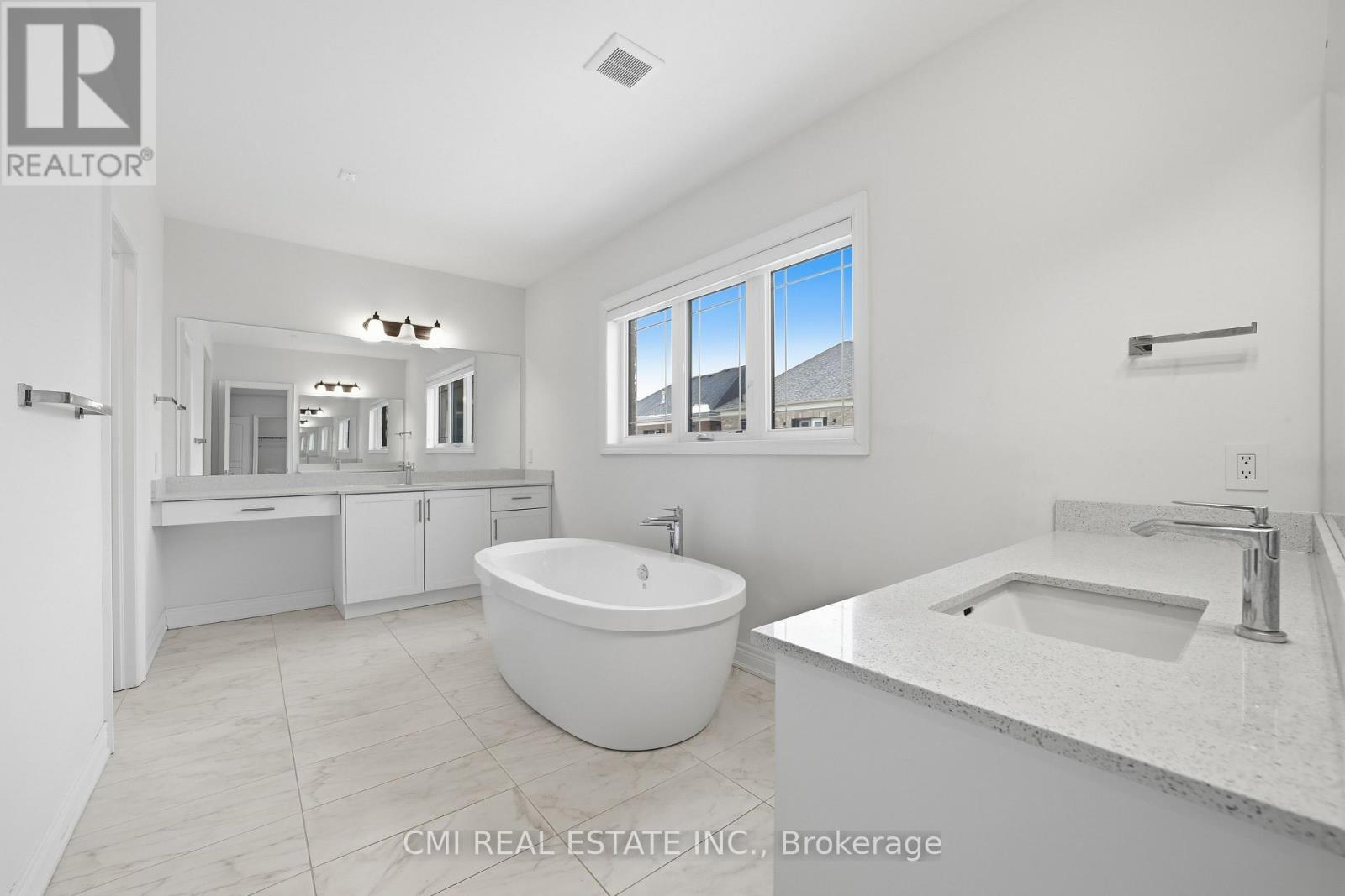 101 APPLEYARD AVENUE - 25