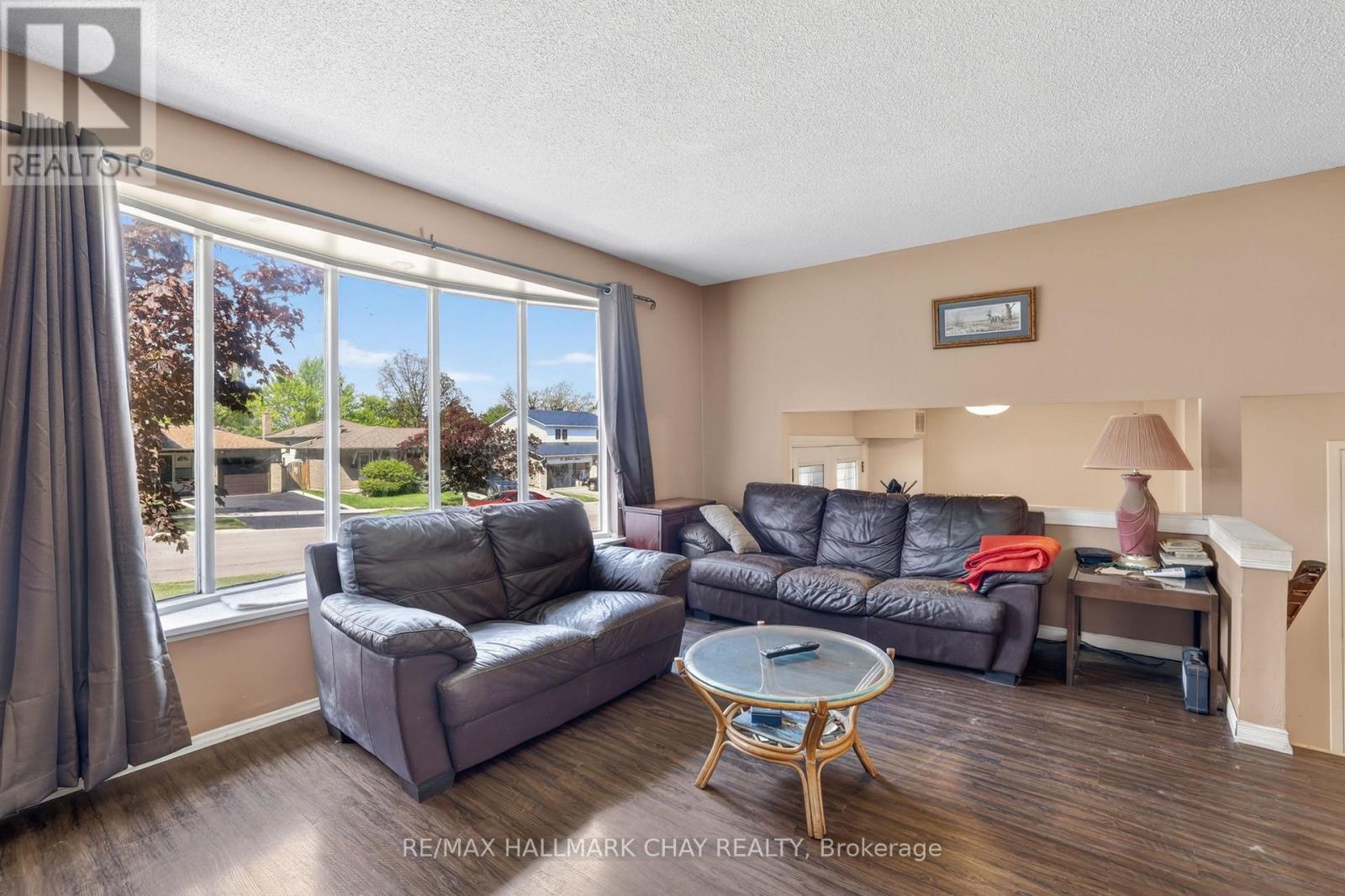 28 BRITANNIA AVENUE - 9