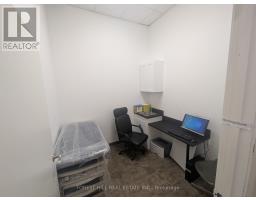 16 - 9100 Jane Street, Vaughan, ON L4K0A4 Photo 8