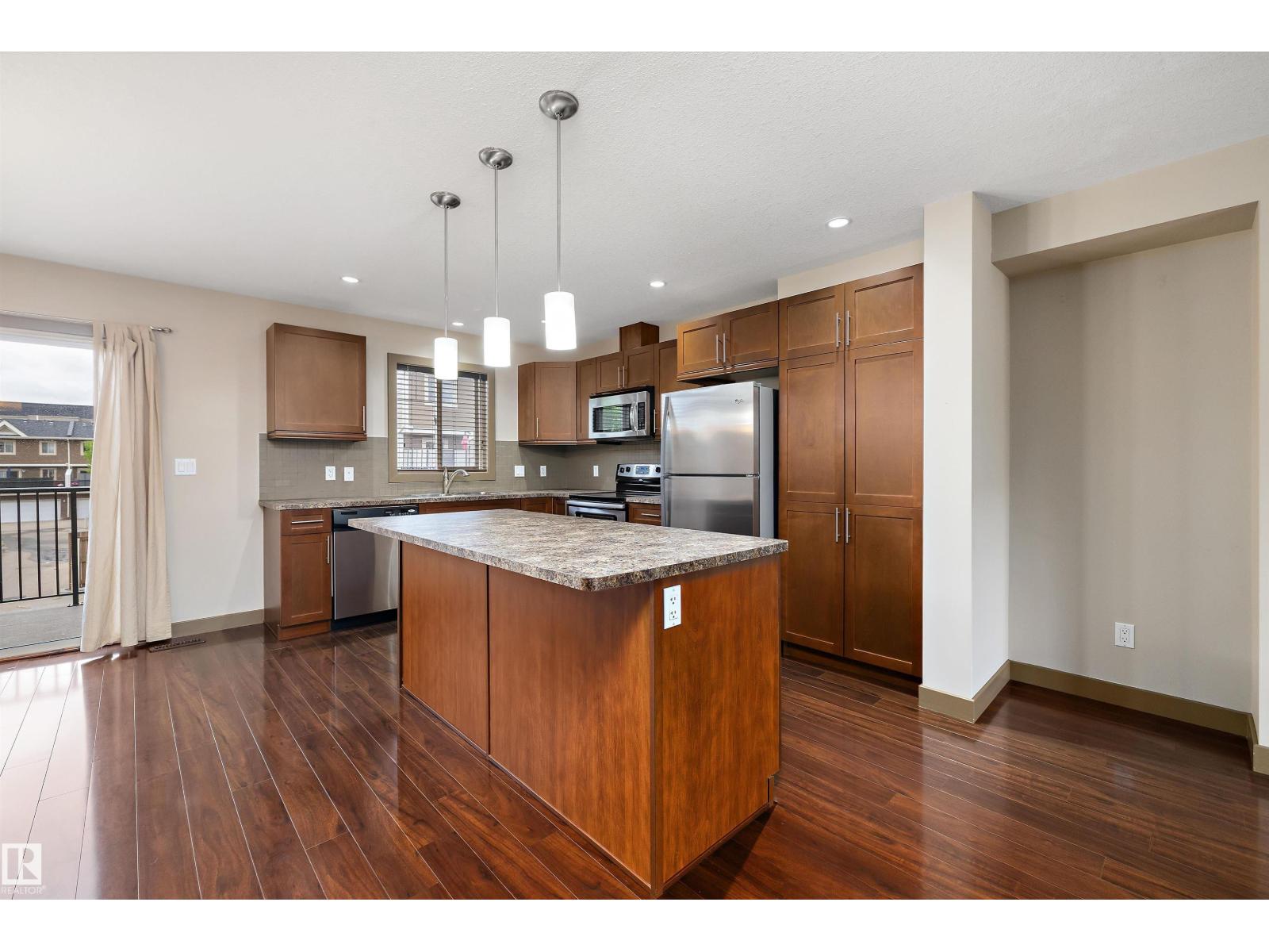 #403 401 PALISADES WY - 9