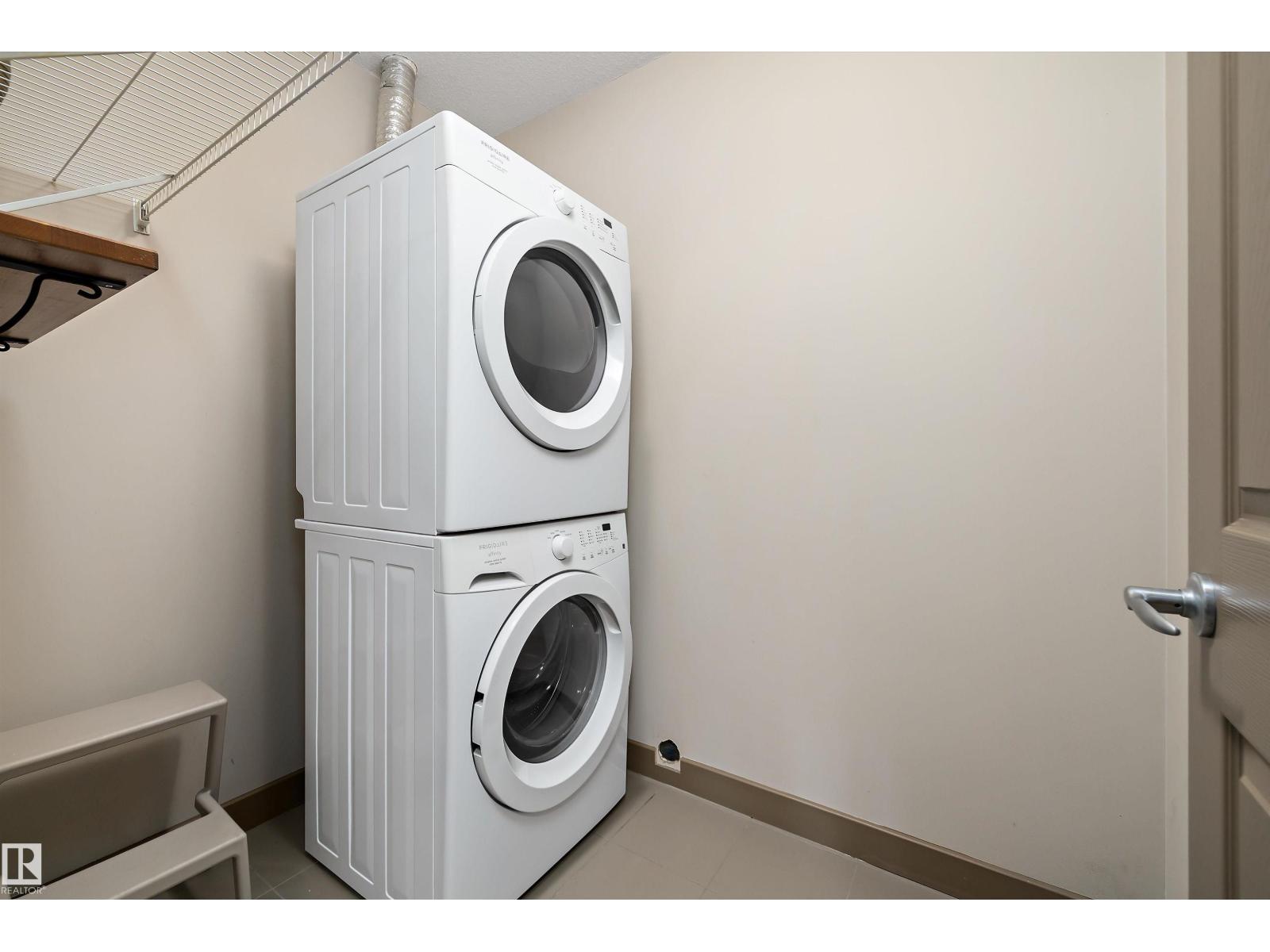 #403 401 PALISADES WY - 39