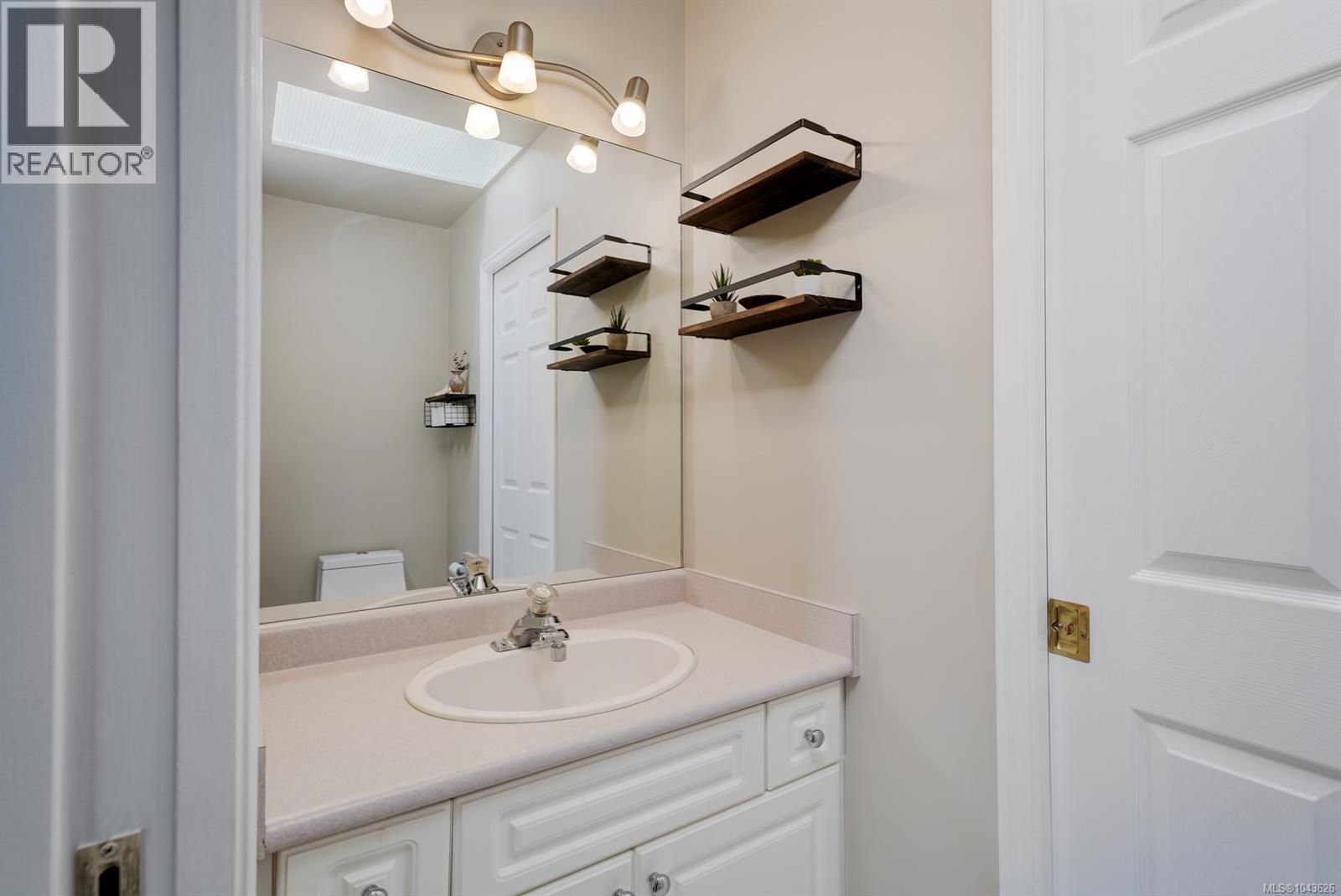  2893 Young Place, Langford
