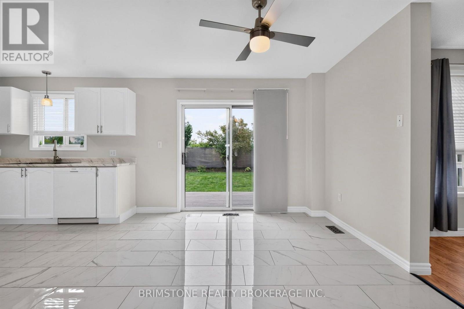 28 SELKIRK CRESCENT - Image 13