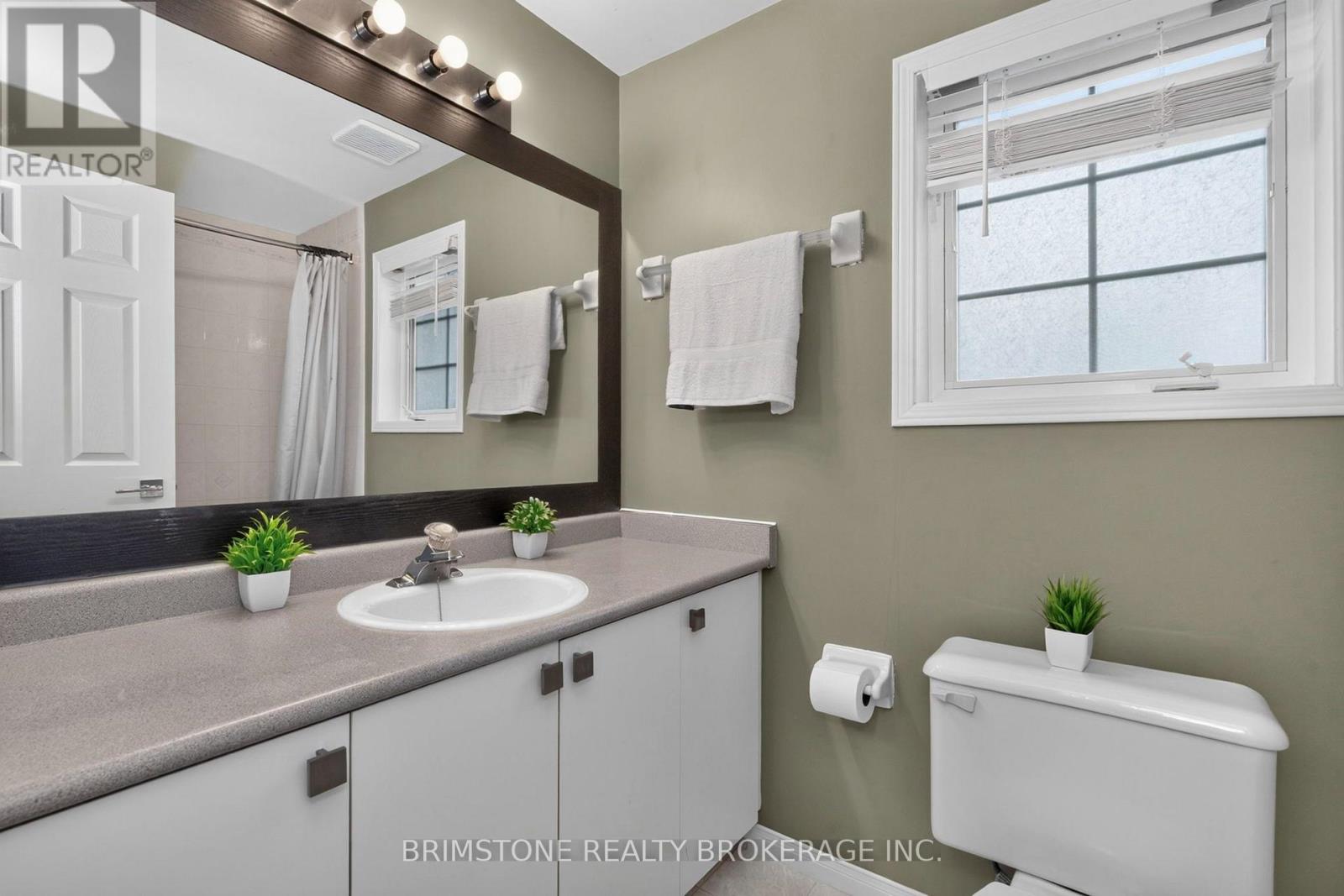 28 SELKIRK CRESCENT - Image 24