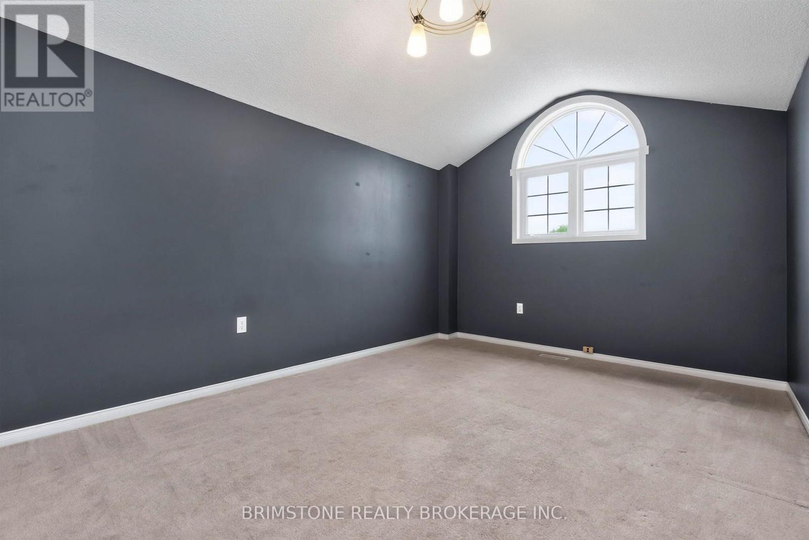 28 SELKIRK CRESCENT - Image 28