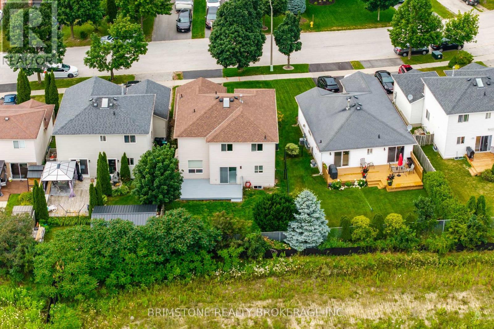 28 SELKIRK CRESCENT - Image 40