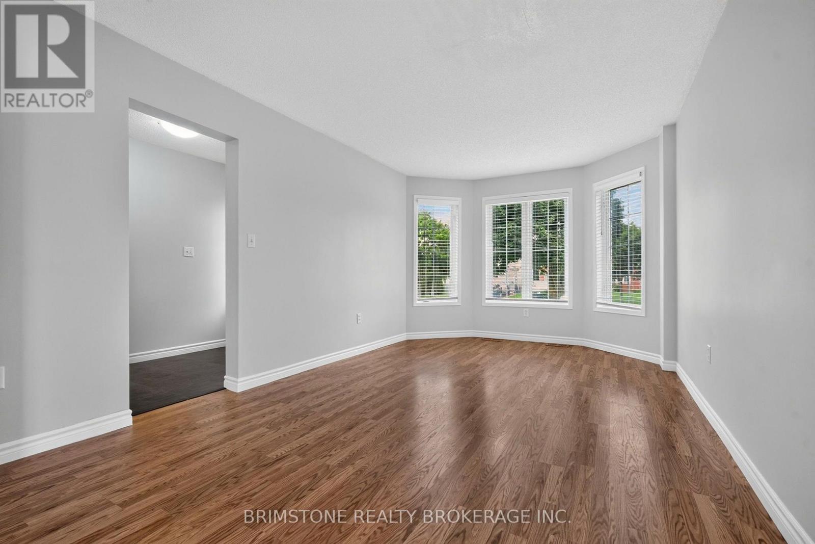28 SELKIRK CRESCENT - Image 5
