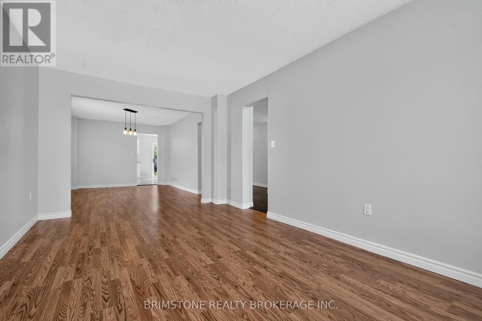 28 SELKIRK CRESCENT - Image 6