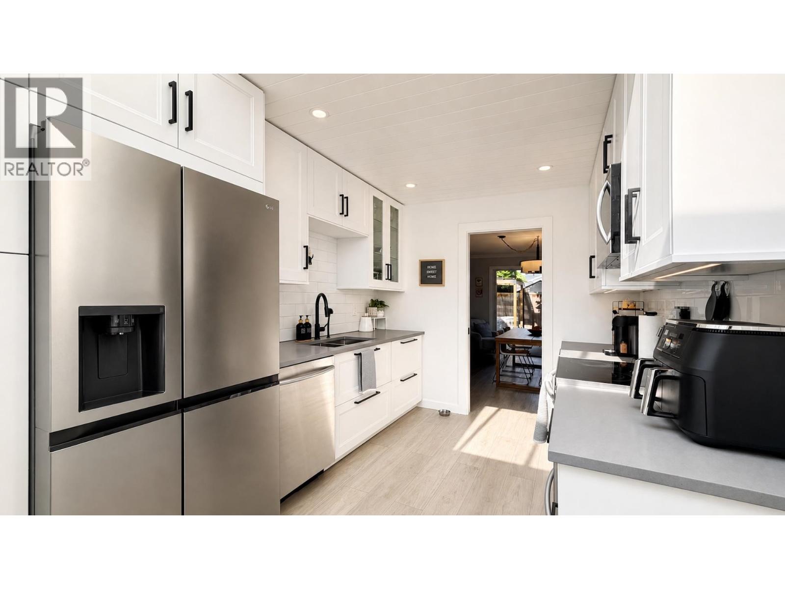#9-4855 57 Street, Delta