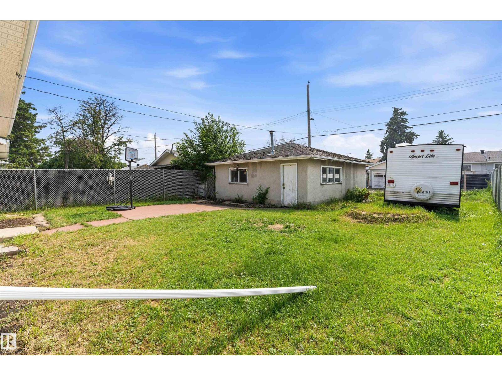 6907 DELWOOD RD NW - 40