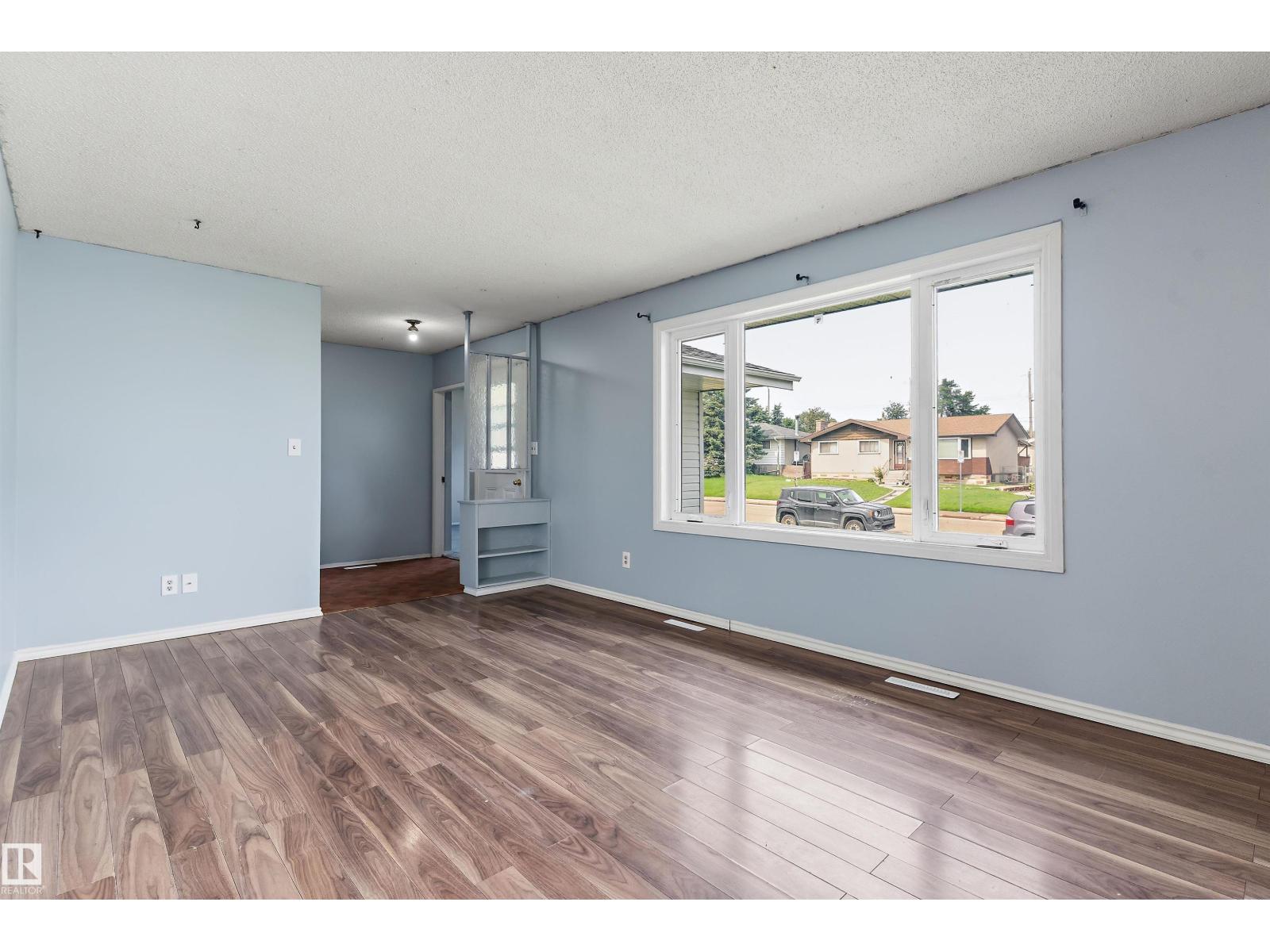 6907 DELWOOD RD NW - 7