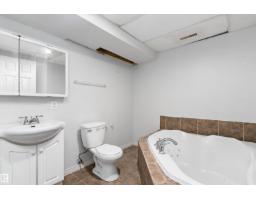 6907 Delwood Rd Nw, Edmonton, AB T5C3A6 Photo 32