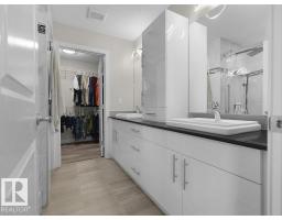 #32 1005 Graydon Hill Bv Sw, Edmonton, AB T6W3J5 Photo 41