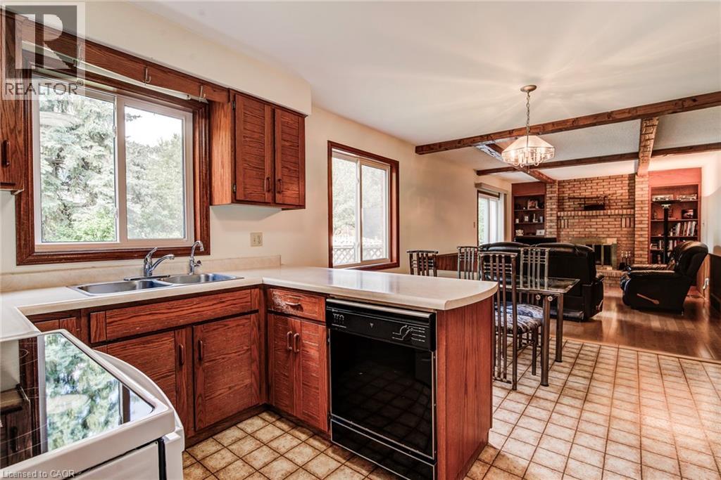 323 AUBURN Drive - 14