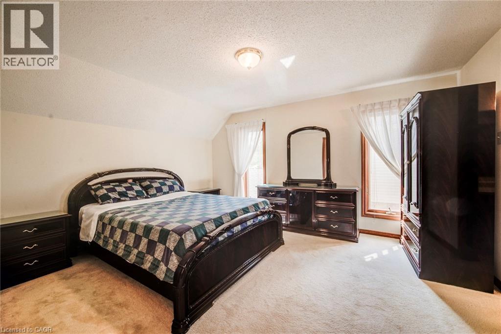 323 AUBURN Drive - 26