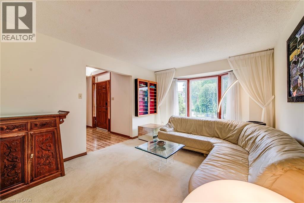 323 AUBURN Drive - 11