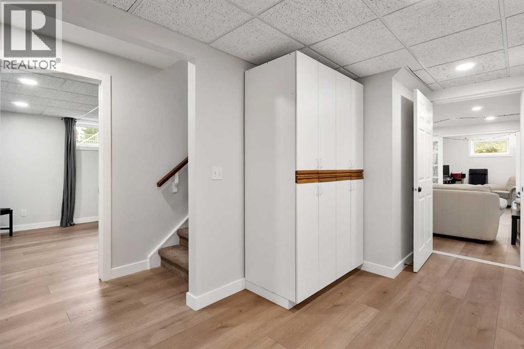 6018 58 Street - 30