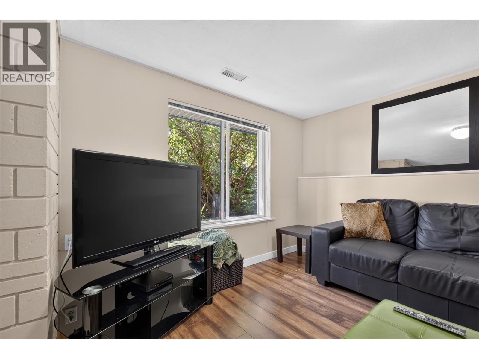 800 Montigny Road - 38
