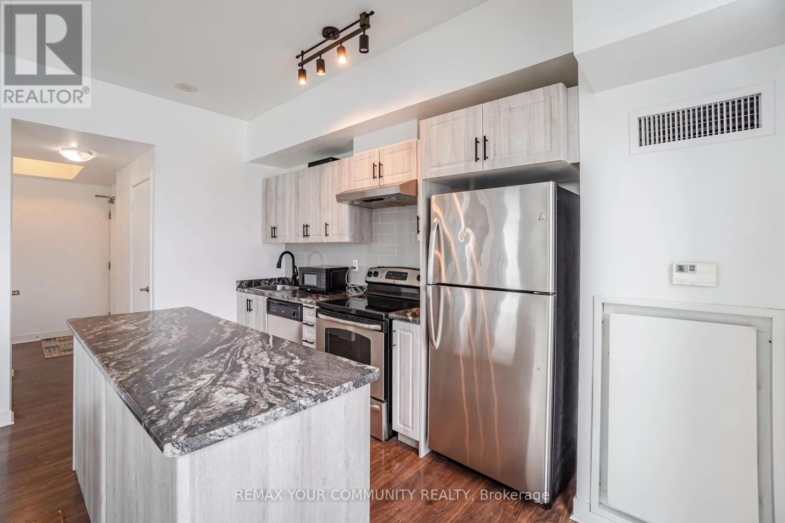 #PH-2913 155 LEGION ROAD - 10