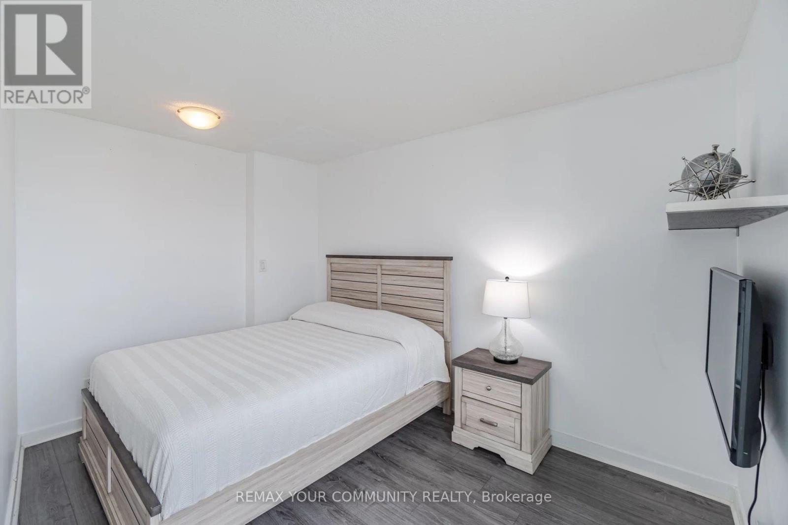 #PH-2913 155 LEGION ROAD - 23