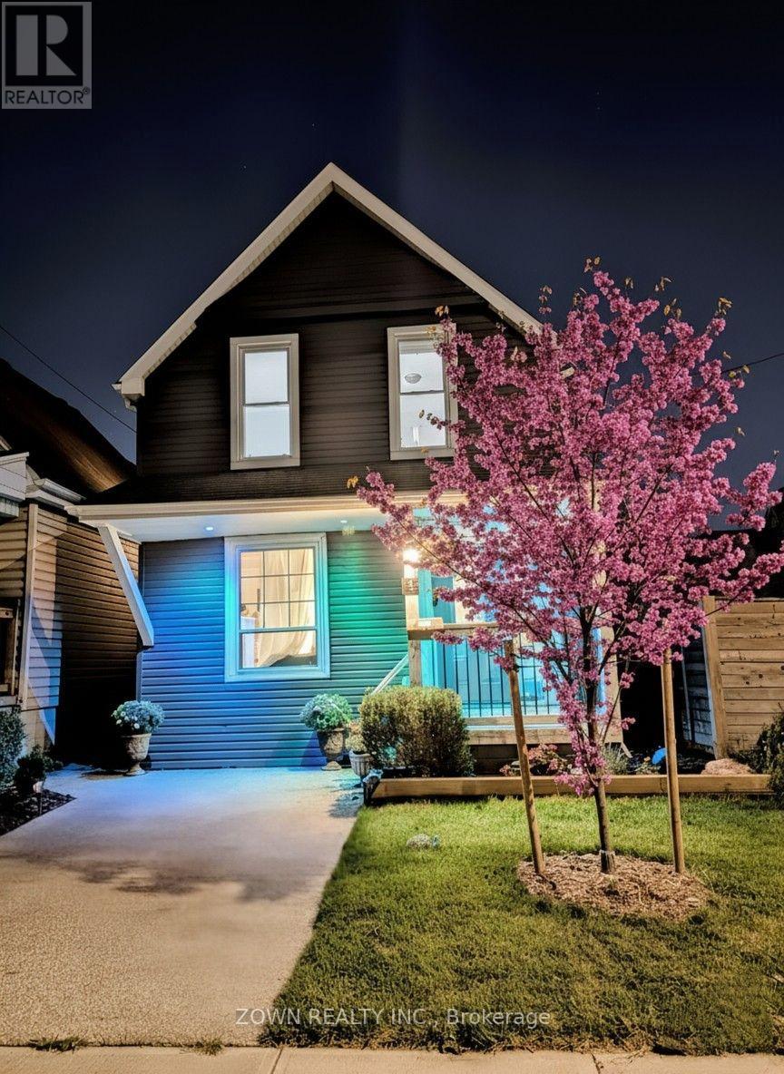 6 ALBANY AVENUE - Image 3