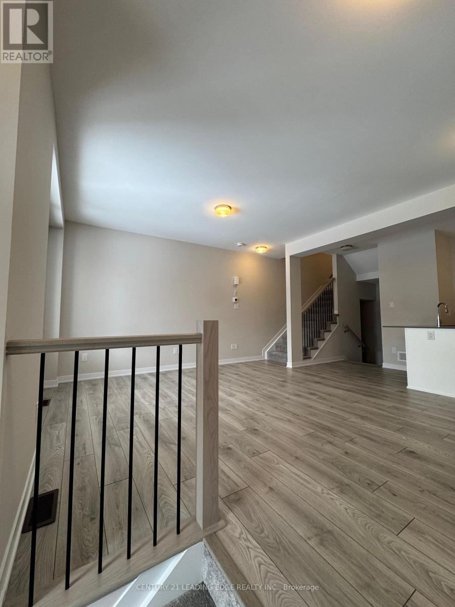 226 SPECKLED ALDER ROW - 4