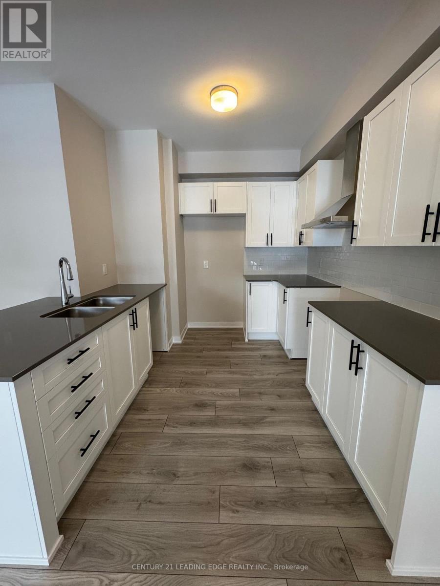 226 SPECKLED ALDER ROW - 6
