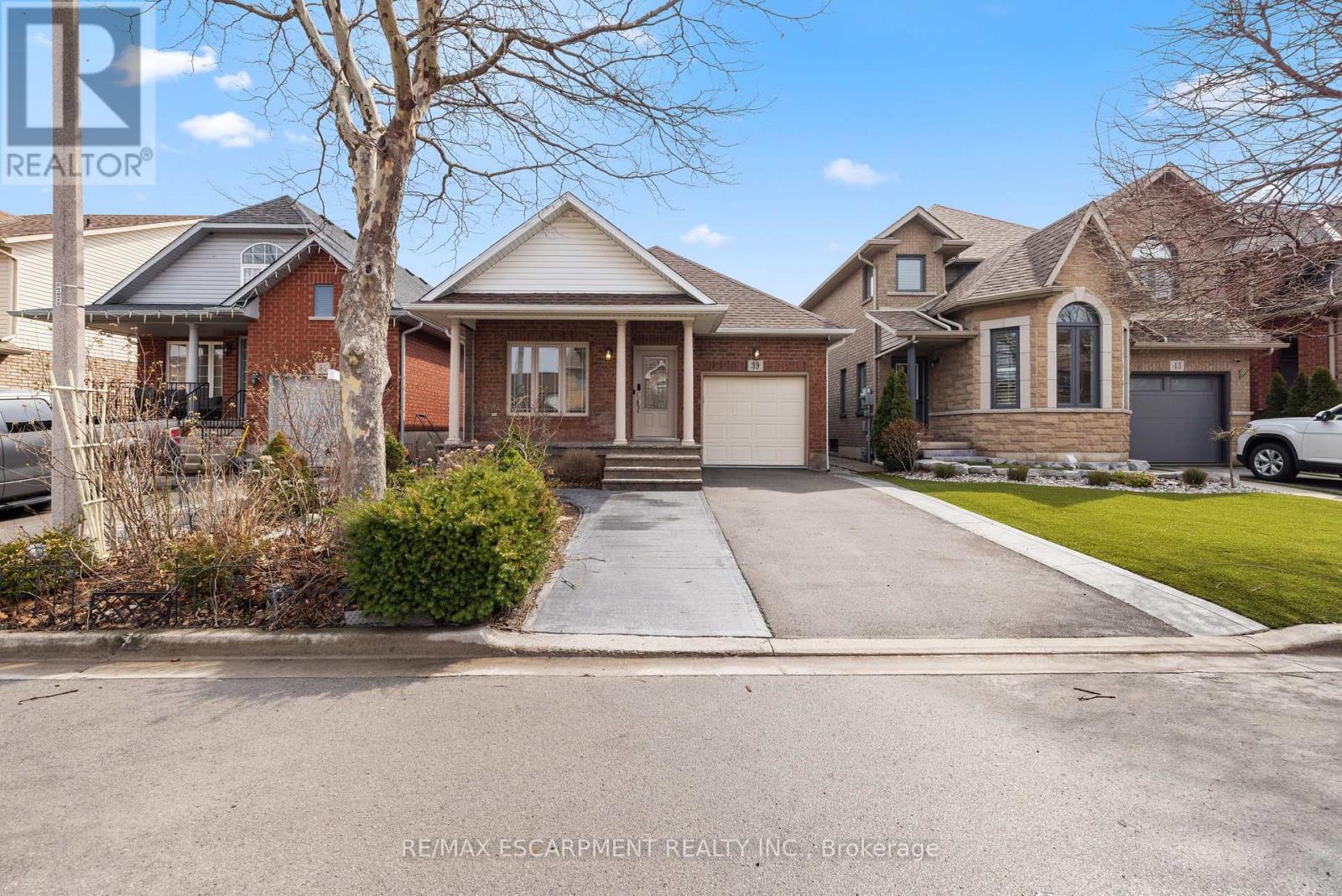 39 MCKIBBON AVENUE - 1