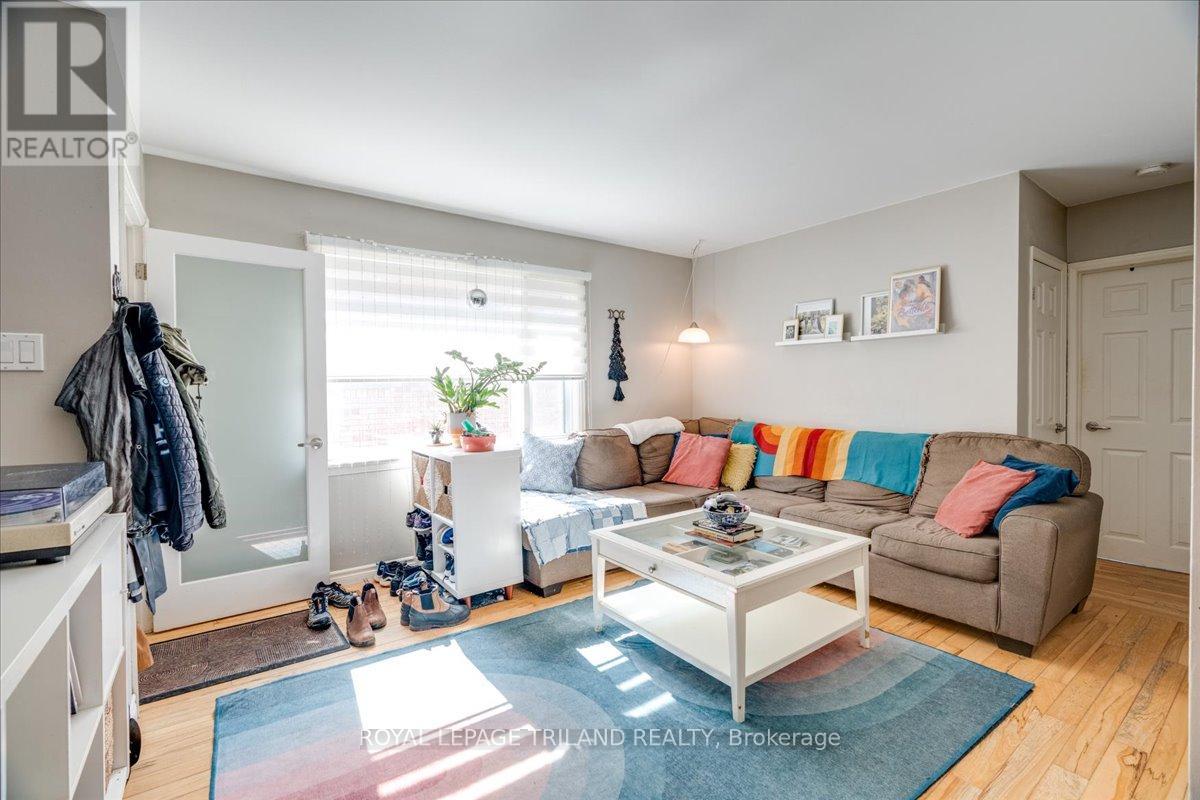 250 GREENWOOD AVENUE - 22