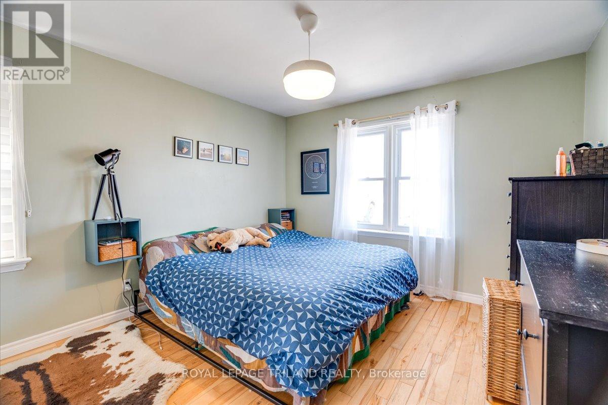 250 GREENWOOD AVENUE - 24