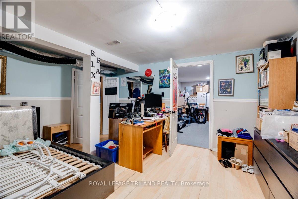 250 GREENWOOD AVENUE - 37